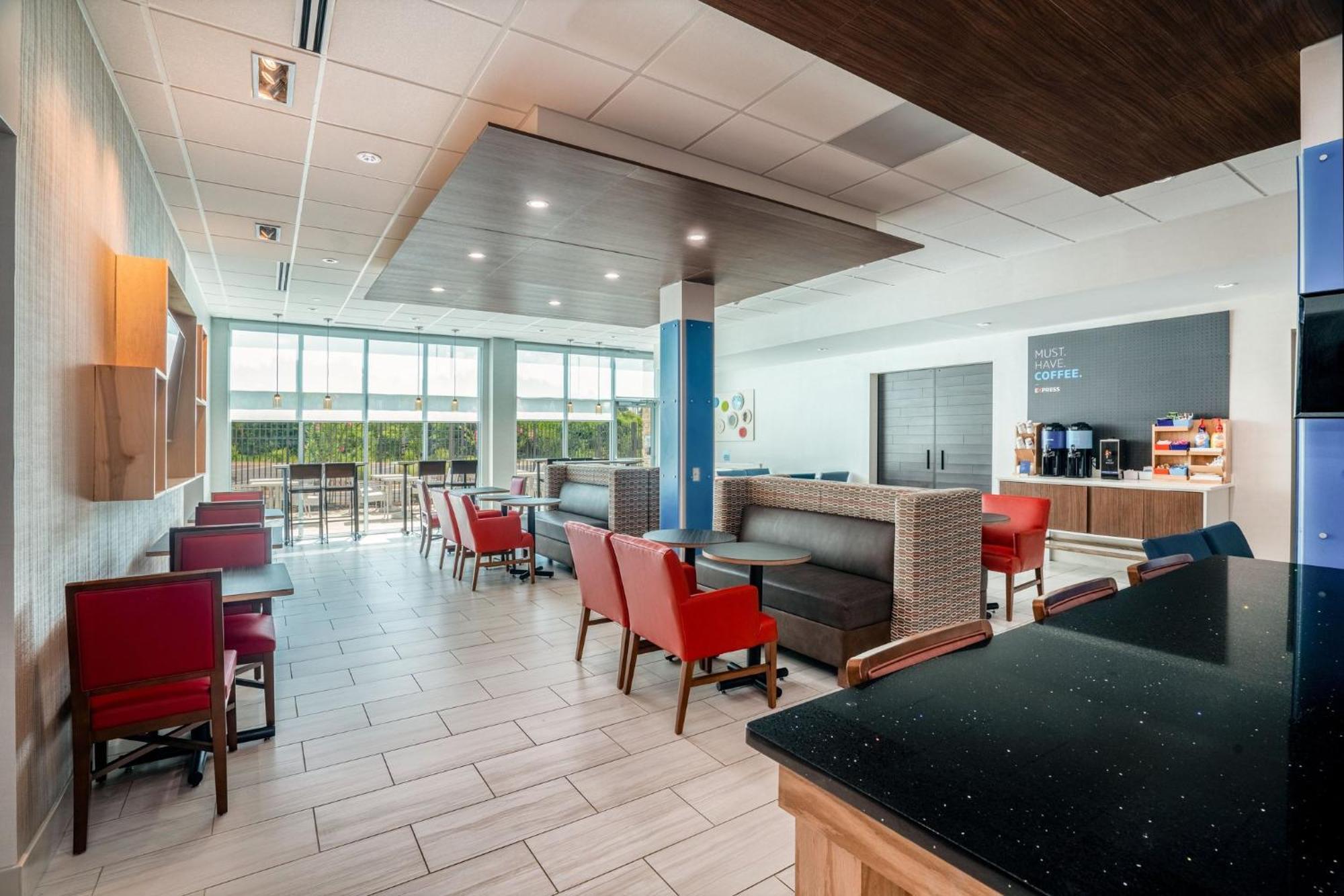 Holiday Inn Express & Suites Atlanta Airport Ne - Hapeville By Ihg Exteriör bild